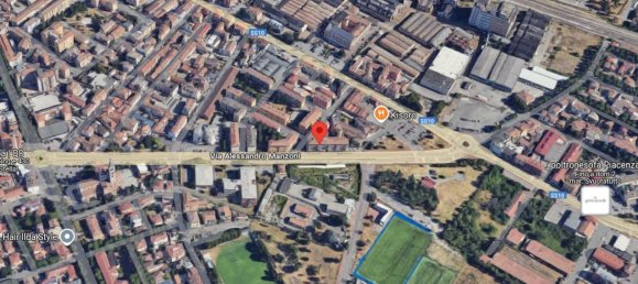 4 rooms Apartment in Piacenza, Italy No. 94698 56