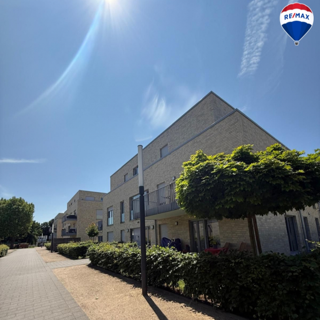 Квартира с 2 спальнями в Варендорф, Германия № 219992