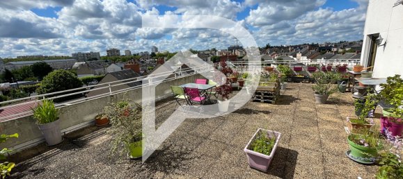 Apartamento de 3 dormitorios en Chateauroux, France No. 76643 2