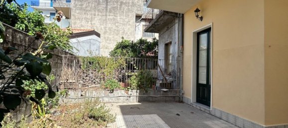 3 rooms House in Aci Catena, Italy No. 300656 10
