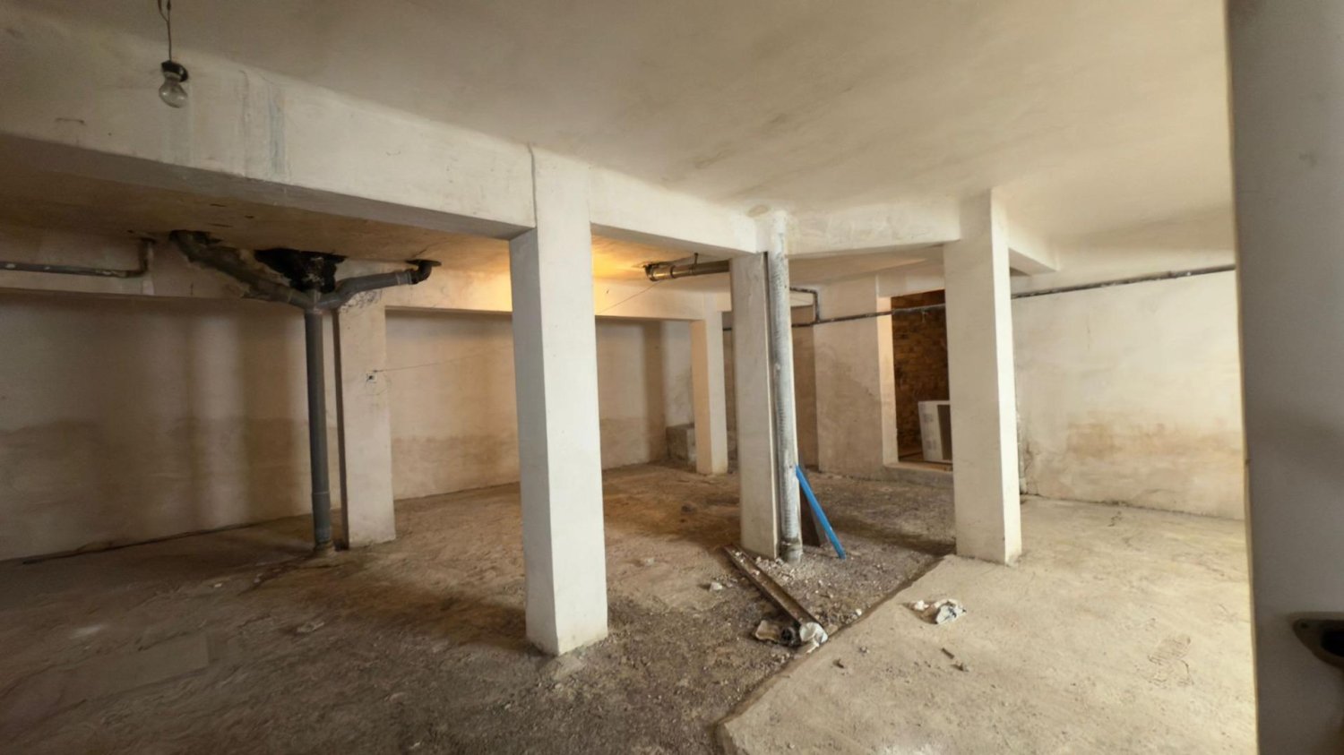 259m² Commercial property in Alicante, Spain No. 22265