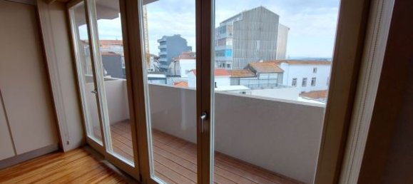 1 bedroom Apartment in Porto, Portugal No. 40172 8
