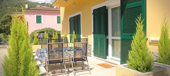 8 rooms House in Portovenere, Italy No. 159612 18
