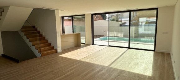4 bedrooms Villa in Cascais, Portugal No. 171499 10