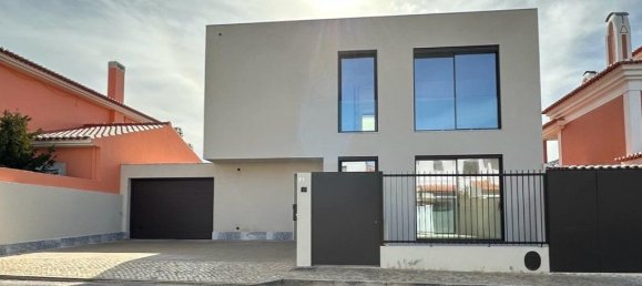 4 bedrooms Villa in Cascais, Portugal No. 171499 8