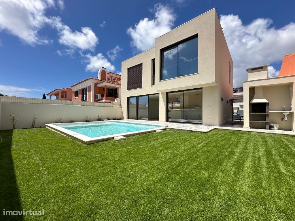 4 bedrooms Villa in Cascais, Portugal No. 171499