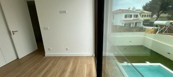 4 bedrooms Villa in Cascais, Portugal No. 171499 4