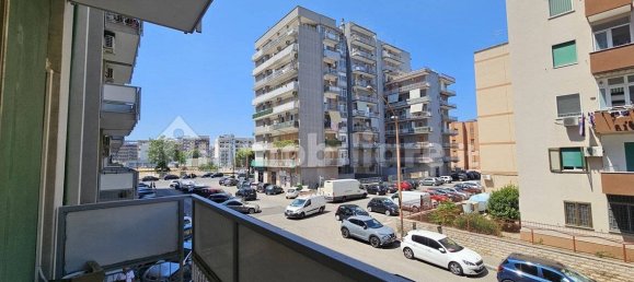 Apartamento T4 em Taranto, Italy N.º 260773 12