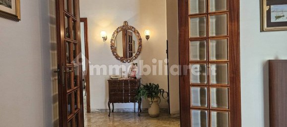 Apartamento T4 em Taranto, Italy N.º 260773 9