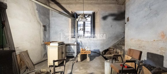 8-Zimmer Haus in Lurago d'Erba, Italy, Nr. 74580 6