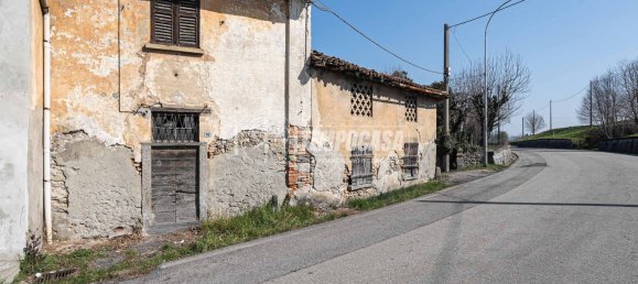 8-Zimmer Haus in Lurago d'Erba, Italy, Nr. 74580 21