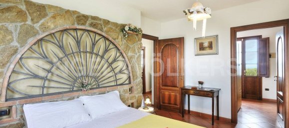 5 bedrooms Villa in Montescudaio, Italy No. 62523 25