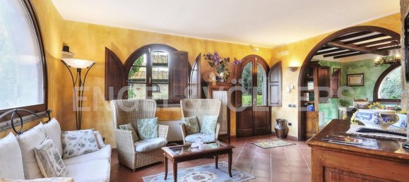 5 bedrooms Villa in Montescudaio, Italy No. 62523 10