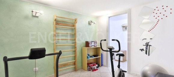 5 bedrooms Villa in Montescudaio, Italy No. 62523 3