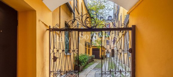 2 rooms Apartment in Milan, Italy No. 243456 2