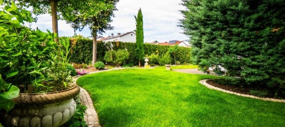 Adosado de 7 habitaciónes en Bodenseekreis, Germany No. 253918 2