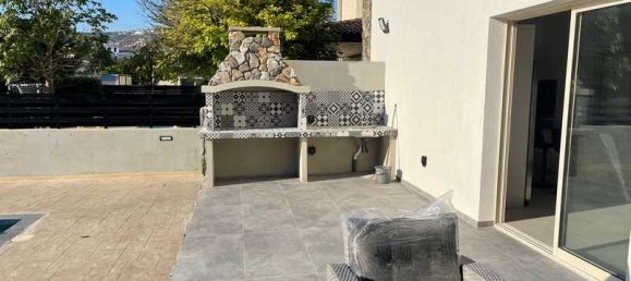5 bedrooms Villa in Agios Tychonas, Cyprus No. 17967 4