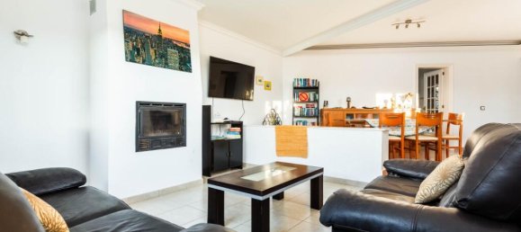 4 bedrooms Villa in Menorca, Spain No. 202068 21