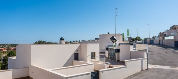 3 bedrooms Villa in San Miguel de Salinas, Spain No. 9080 9