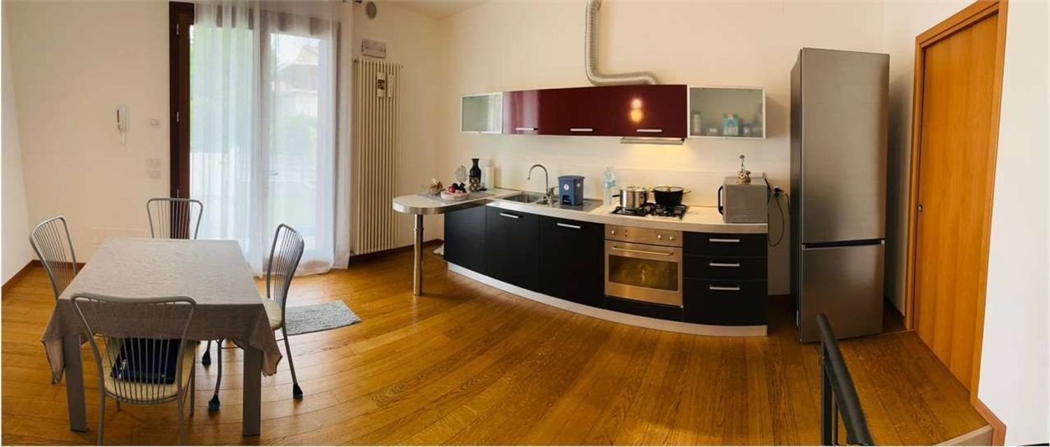 3 rooms Apartment in Caerano di San Marco, Italy No. 258763