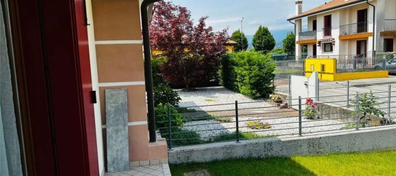 3 rooms Apartment in Caerano di San Marco, Italy No. 258763 16