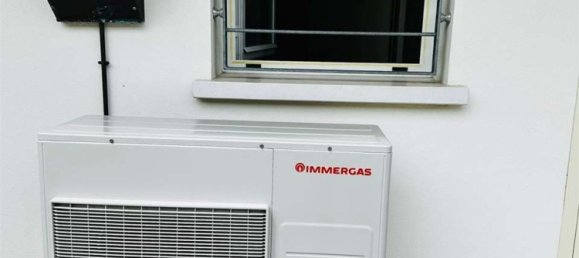 3 rooms Apartment in Caerano di San Marco, Italy No. 258763 18