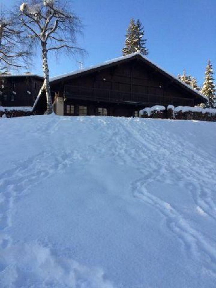 2 bedrooms Condo in Combloux, France No. 35031