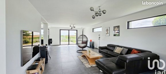 6 bedrooms House in Rouvres-Saint-Jean, France No. 273337 21