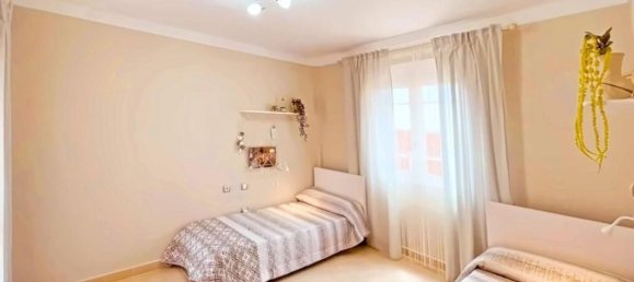4 bedrooms Villa in Arona, Spain No. 146825 10