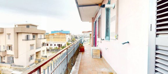 4 rooms Apartment in Pomigliano d'Arco, Italy No. 22507 21