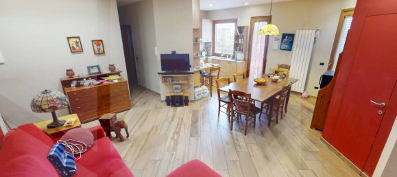 4 rooms Apartment in Pomigliano d'Arco, Italy No. 22507 18