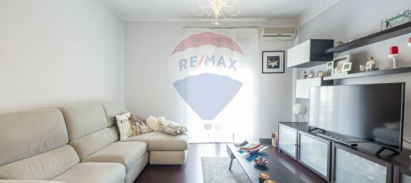 3 rooms Apartment in Catania, Italy No. 108995 2