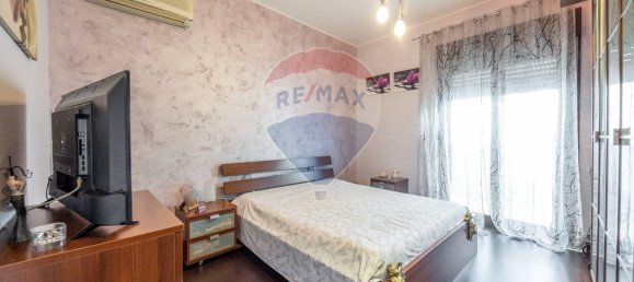 3 rooms Apartment in Catania, Italy No. 108995 7