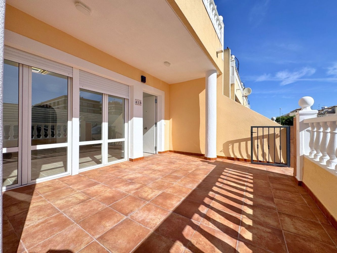 2 Schlafzimmer Haus in Alicante, Spain, Nr. 254869