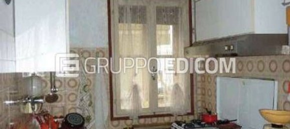 6-salle Appartement à Legnago, Italy No. 195037 6