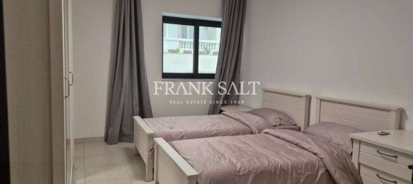 3 chambres Appartement à Saint Julian's, Malta No. 2925 5