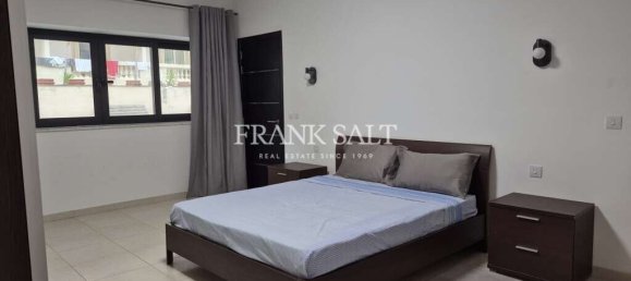 3 chambres Appartement à Saint Julian's, Malta No. 2925 4