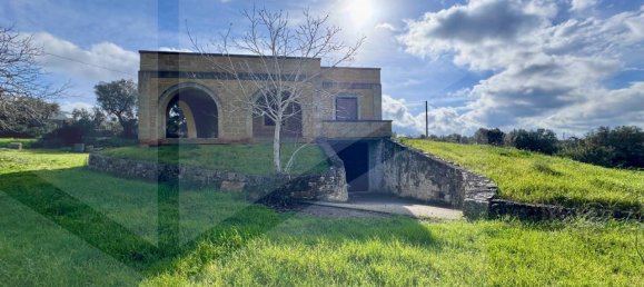 3 rooms House in Ostuni, Italy No. 24871 2