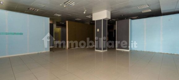 Armazém em San Salvatore Telesino, Italy 4371 m² N.º 318890 9