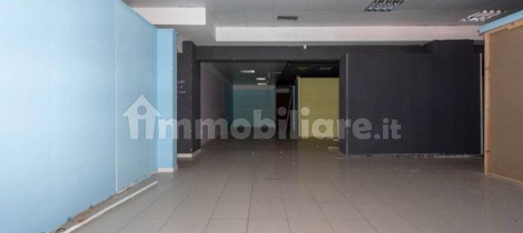 Armazém em San Salvatore Telesino, Italy 4371 m² N.º 318890 8