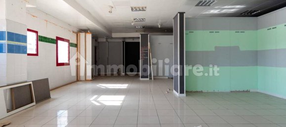 Armazém em San Salvatore Telesino, Italy 4371 m² N.º 318890 7