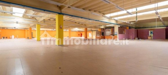 Armazém em San Salvatore Telesino, Italy 4371 m² N.º 318890 4