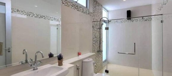 Вилла с 5 спальнями в Паттайя, Таиланд № 70249 17