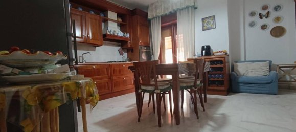 4-salle Appartement à Casagiove, Italy No. 23298 15
