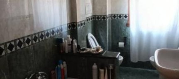 4-salle Appartement à Casagiove, Italy No. 23298 29