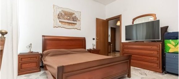 3 bedrooms Apartment in Genoa, Italy No. 279183 42