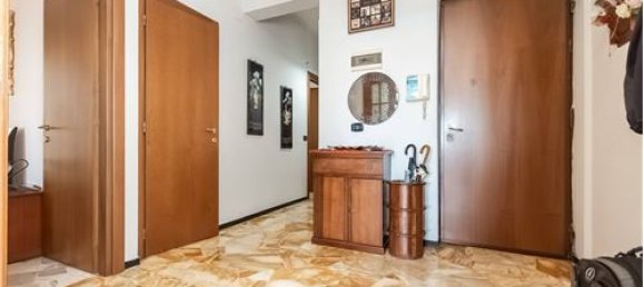 3 bedrooms Apartment in Genoa, Italy No. 279183 18