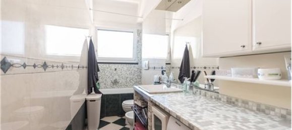 3 bedrooms Apartment in Genoa, Italy No. 279183 37