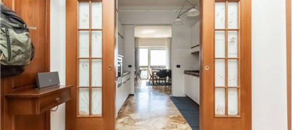 3 bedrooms Apartment in Genoa, Italy No. 279183 16