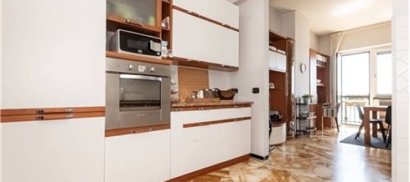 3 bedrooms Apartment in Genoa, Italy No. 279183 14